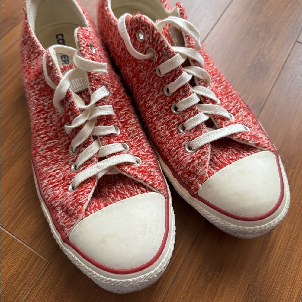 Converse All Stars red knitted low top sneakers